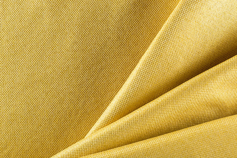 Żółta tkanina